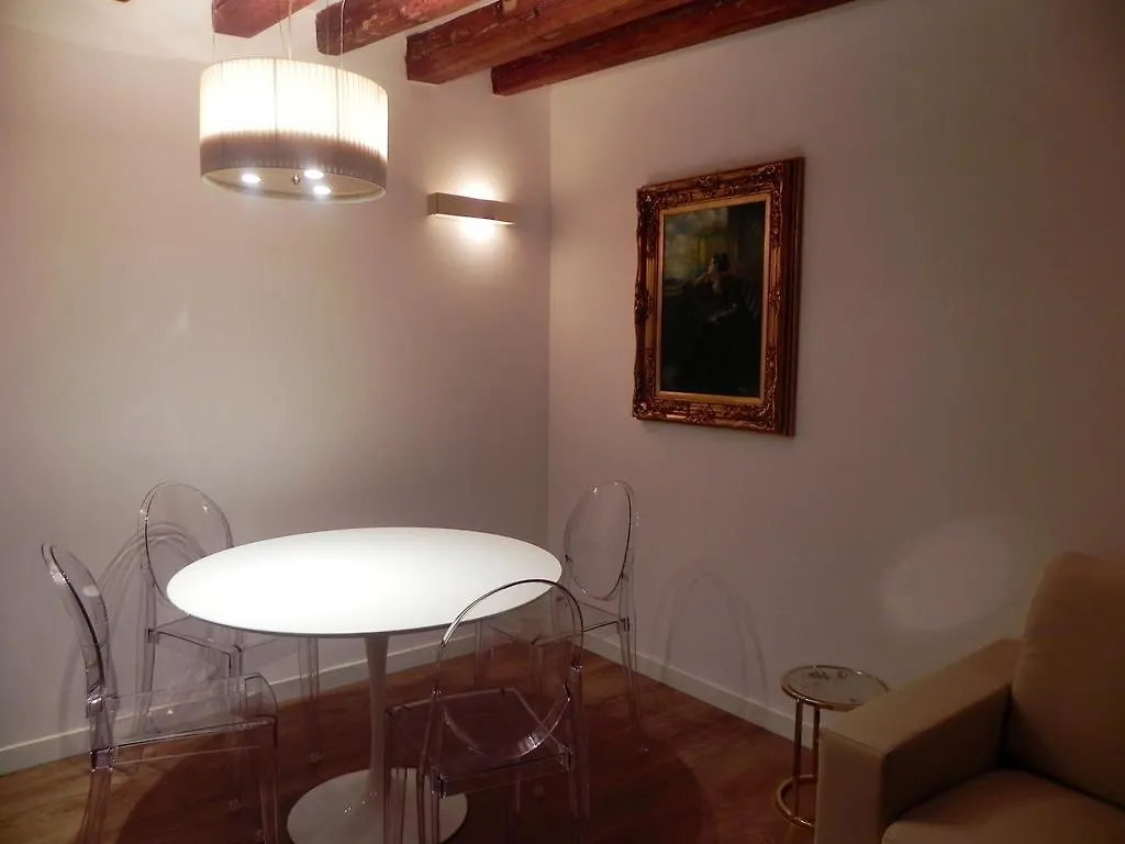 Home Venice Apartments-Rialto 1 - 2 - 3 Apartment