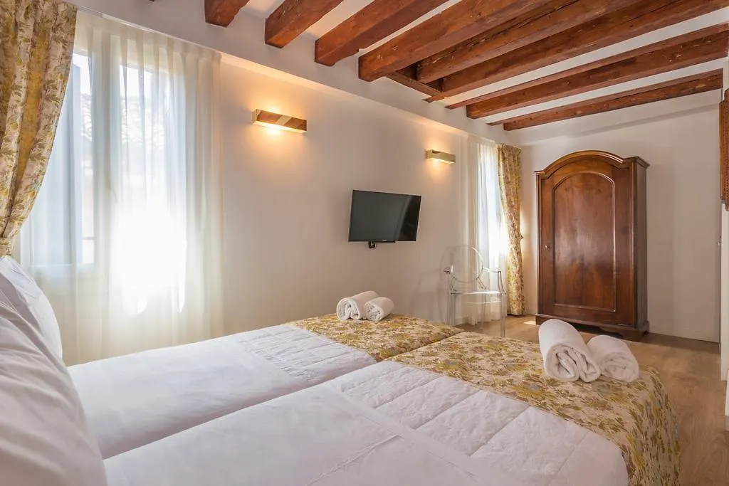 Apartment Home Venice Apartments-Rialto 1 - 2 - 3