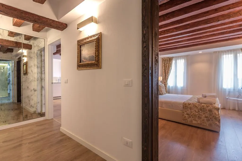 Home Venice Apartments-Rialto 1 - 2 - 3 Apartment