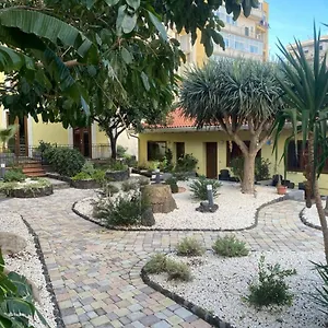https://li-cuti-apartments.catania-hotels.net